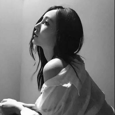 微信头像霸气女黑白