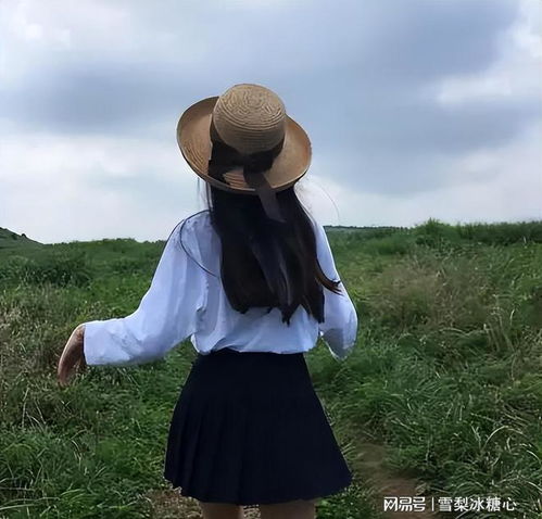 我退休52岁,找个48岁农村光棍,洞房夜他的一个举动,我泪流不止