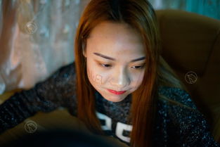 快手女头像抽烟