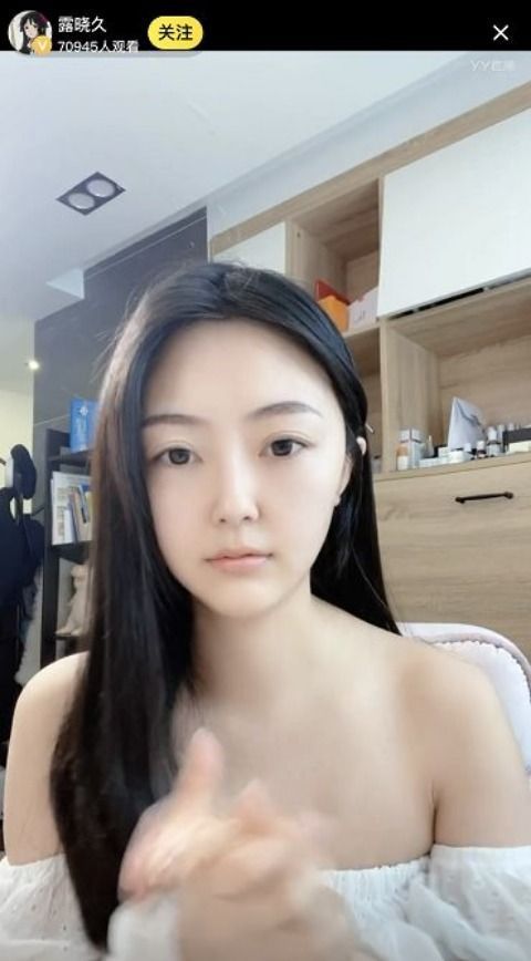 女主播素颜开播,认不出网红驾超跑混入杭州豪车圈