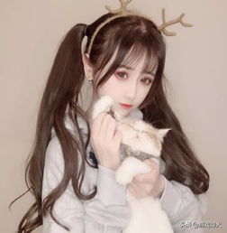 杨清柠再晒美照,不过细心网友发现肥手没p暴露真相
