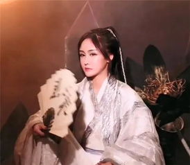 快手大美婚后首次拍大片,尝试古装造型,网友收拾收拾出道吧