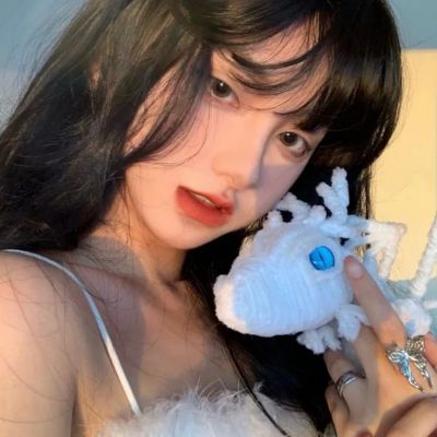 女头很好看个性又很唯美2022送你一束花祝你今天快乐
