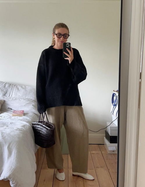 揭秘brittanybathgate的ins时尚秘诀如何将基础单品穿出高级感