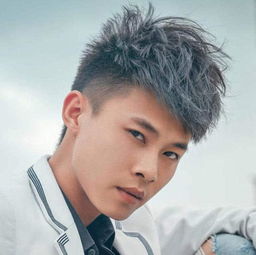 草根网红许华升的成长血泪史出身农村丝毫不影响他身家过亿