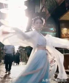 抖音最美汉服小姐姐,一个背影涨粉数百万,网友仙女下凡