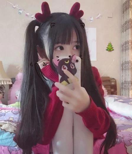 9岁女孩沉迷抖音,妈妈感觉不对劲,打开手机一看不开心了