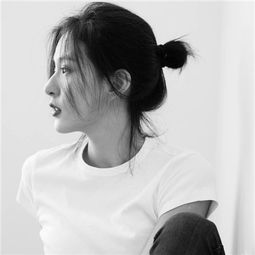 qq女头像高冷黑白图片新版真正要走的人不会说再见