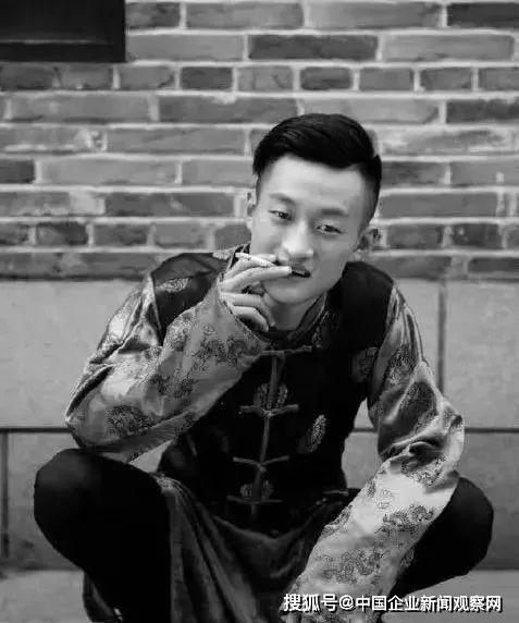 网红祁天道造成极其恶劣影响快手网红祁天道公共场合调戏女生平台仅封禁15天惹网友愤慨