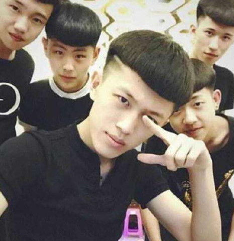 快手头像男生牌牌琦