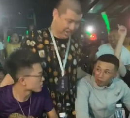牌牌琦即将结婚,曾经的快手一哥来祝贺,一桌封杀主播太壮观