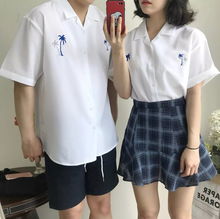 跟着ins爆红情侣学搭配,美得很高级
