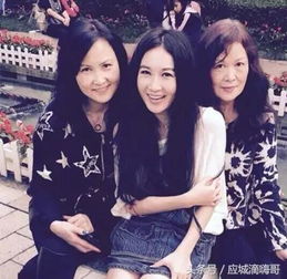 明星路人的区别,对平凡的路人总是格外残忍53岁刘嘉玲同学会