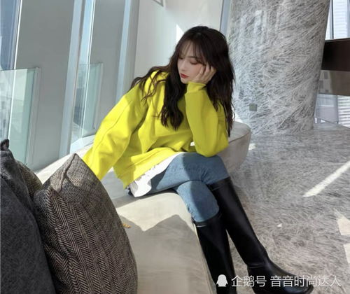 十月一假期怎么穿更时髦ins风卫衣超流行,闺蜜都夸你好看,潮爆了