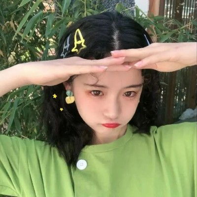ins绿色女生头像