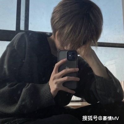 男头ins高级质感00后