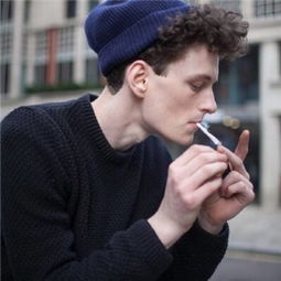 求和这个图片感觉差不多的头像,适合男生用最好