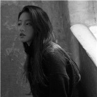 伤感女生黑白ins头像不在意的过往和你
