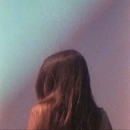 女生头像撕开云雾你就是光