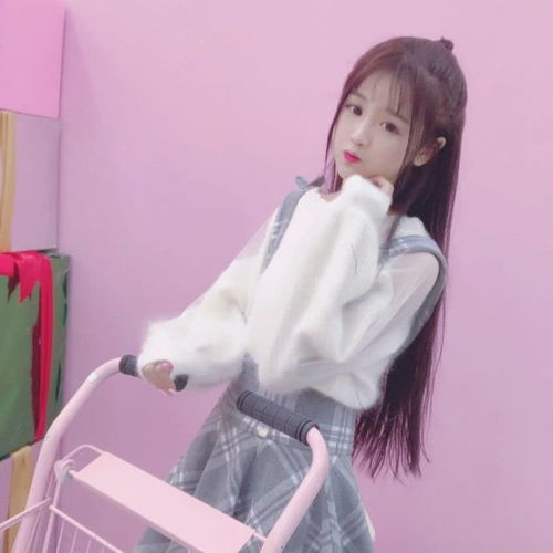 女网红炫迈妹和小伊伊都沉默了,只有她依旧高调活跃