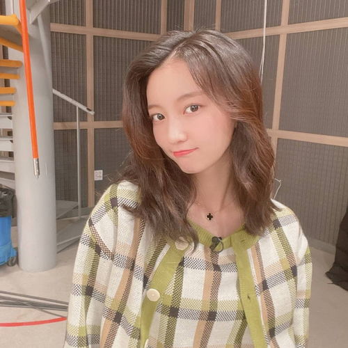 成员ins全能小女生binnie霸气mimi更新第20210128档