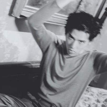 唯美意境伤感男生头像生活就是生的不尽人意