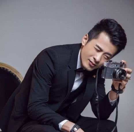 快手官方力捧的4网红许华升散打哥上榜,榜首十亿身价当网红