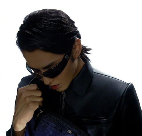 吴亦凡编织袋上热搜了到底是怎么回事