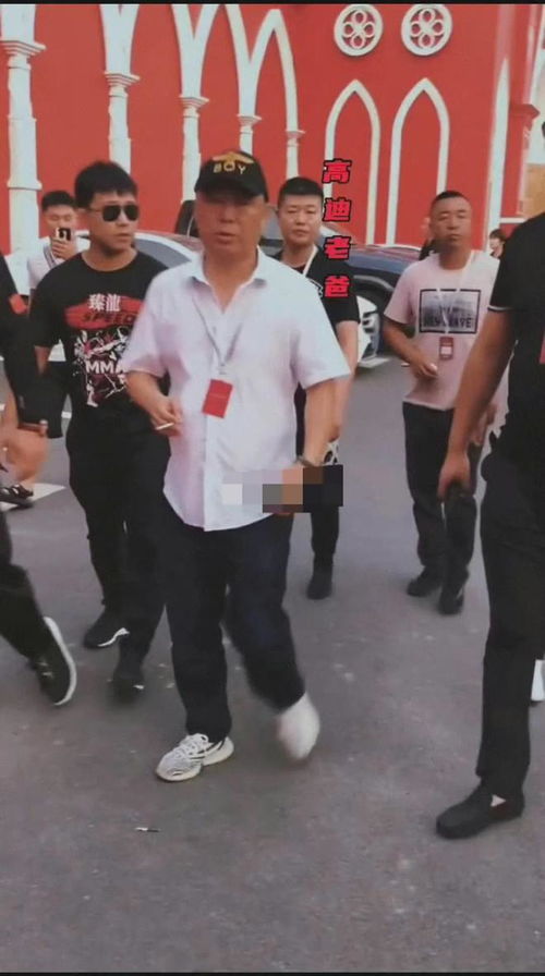 盘点15位快手网红老爸,李四老爸最社会,驴爸是全网最牛富二代吴迪辛巴网易订阅