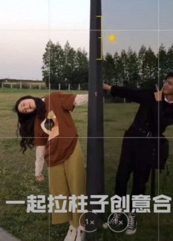 最近原相机情侣照火了,秒杀大片搞怪风,异地恋也撒狗粮