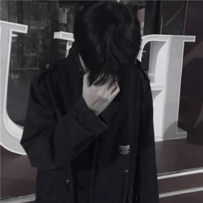qq头像男生伤感,时光不及你眉梢真的老了