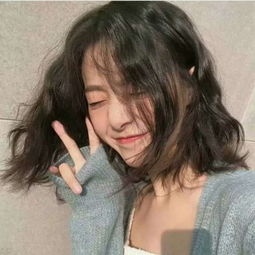 孤独女生头像深巷转弯