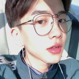 抖音头像图片男费启鸣