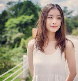 红配绿也能穿出高级感倪妮不愧是街拍女王