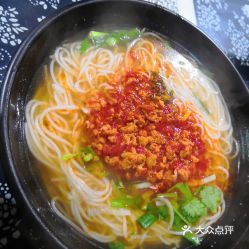 一碗铜锅米线回龙观店的杂酱米线好不好吃用户评价口味怎么样北京美食杂酱米线实拍图片大众点评