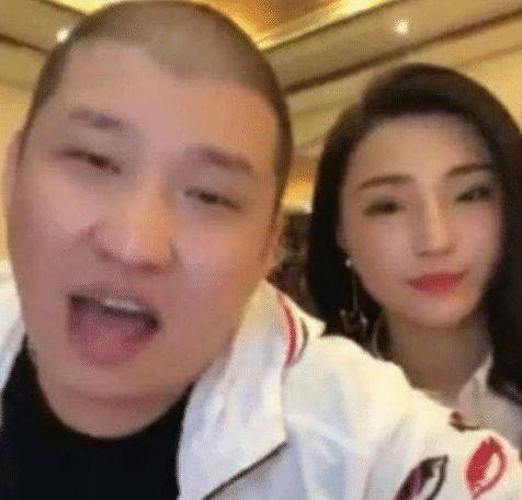 快手主播背景曝光散打哥未上榜,榜首不惧王思聪