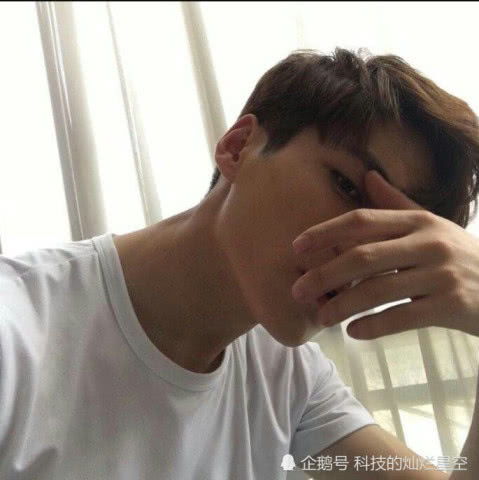 从不更新朋友圈的男人,90是这3种,认真看完网友很准