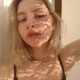 qq头像个性网女生最火欧美