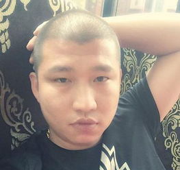 快手大乱二驴刷假粉被证实,一夜涨粉72分,散打封杀二驴