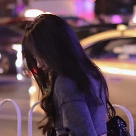 女生头像ins高级质感下半身大片