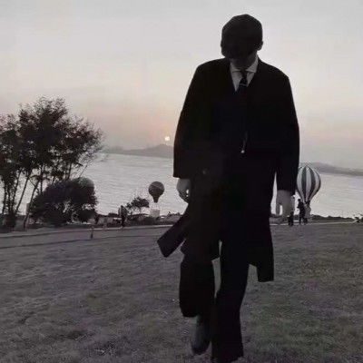 ins宝藏有点丧男生头像