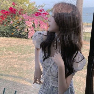 ins好看搞怪女生头像