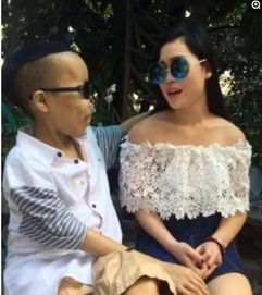 快手红人外星陈,奇丑无比开豪车搂美女,事实如何