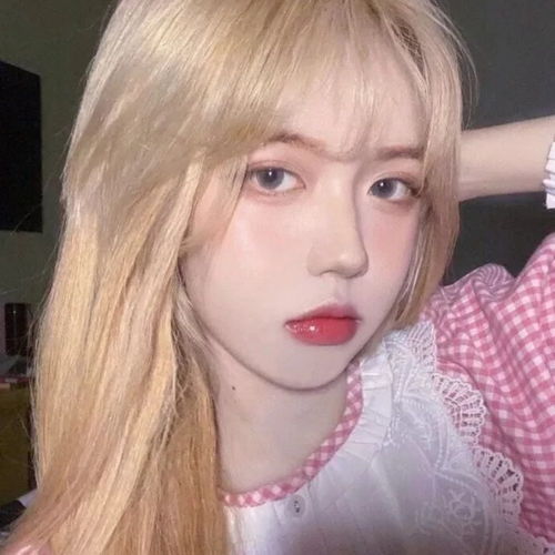女头枯萎的白玫瑰的花语是至死不渝