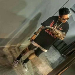 qq头像霸气范纹身男社会人不如与我一起做个坏人
