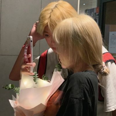 ins真人超级恩爱的情侣头像大全停止分享日常的时候我就知道我们走到尽头了