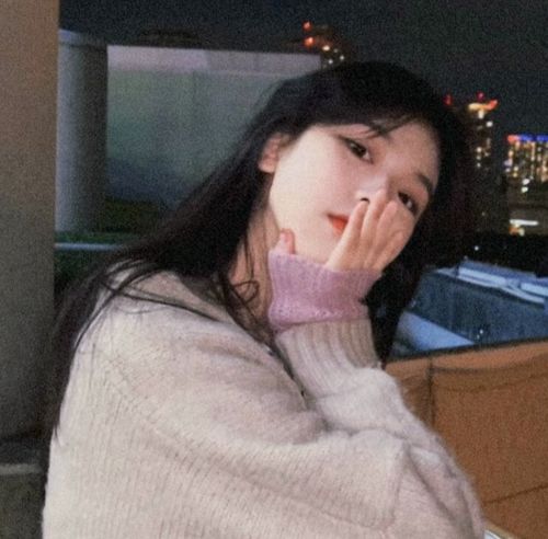 ins氛围感女生头像