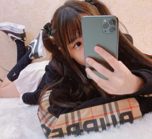 蔡萝莉也整容了,为了不再遮遮掩掩拍照,花钱整了肋骨鼻