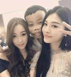 还记得快手网红陈山吗曾开跑车喝香槟,被封杀后他女友过得怎样