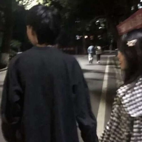 官宣情头我对你没有偏袒的意思,是正儿八经的偏心